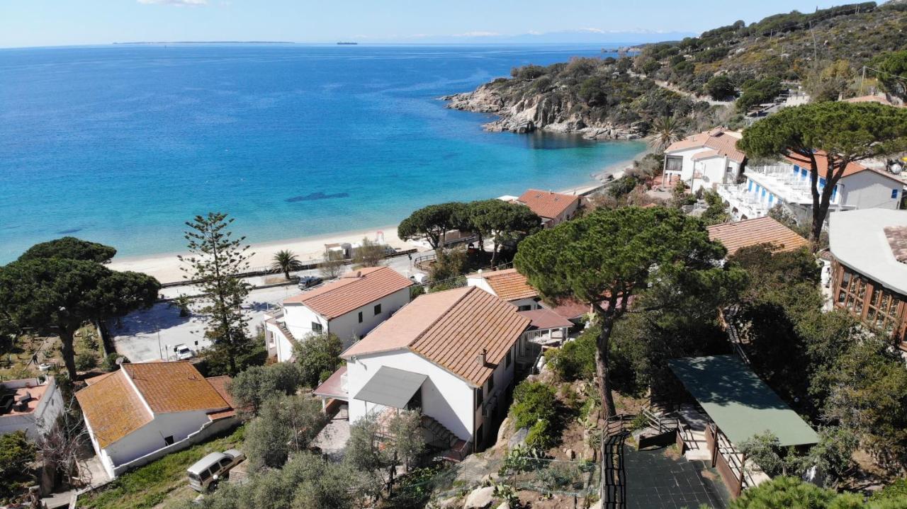 Appartamenti Cavoli - Vista Mare Con Terrazze, Clima E Posti Auto Spiaggia di Cavoli Exteriör bild